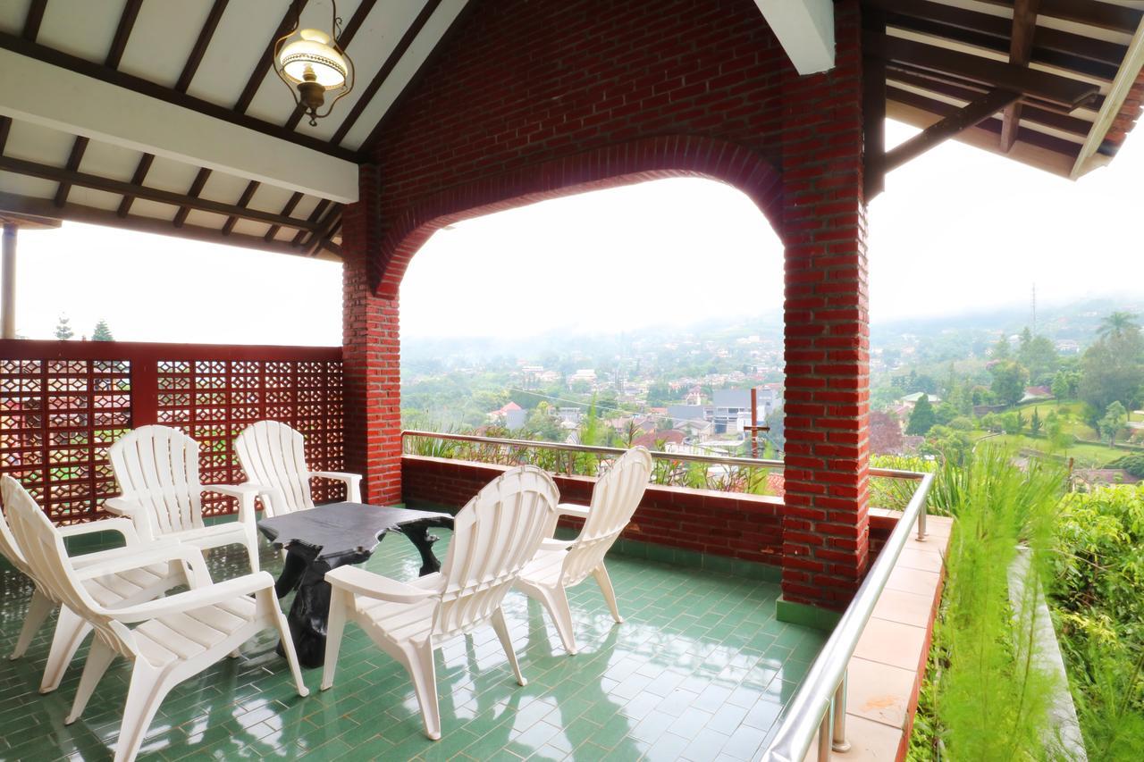 Villa Madani Paragajen Exterior foto